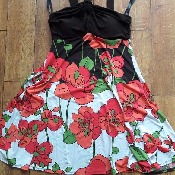 Dress - Picture 2 of 2